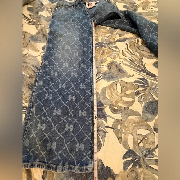 *NWT* VS PINK x LoveShackFancy Denim Baggy High Rise Jeans - bow print - Picture 11 of 11